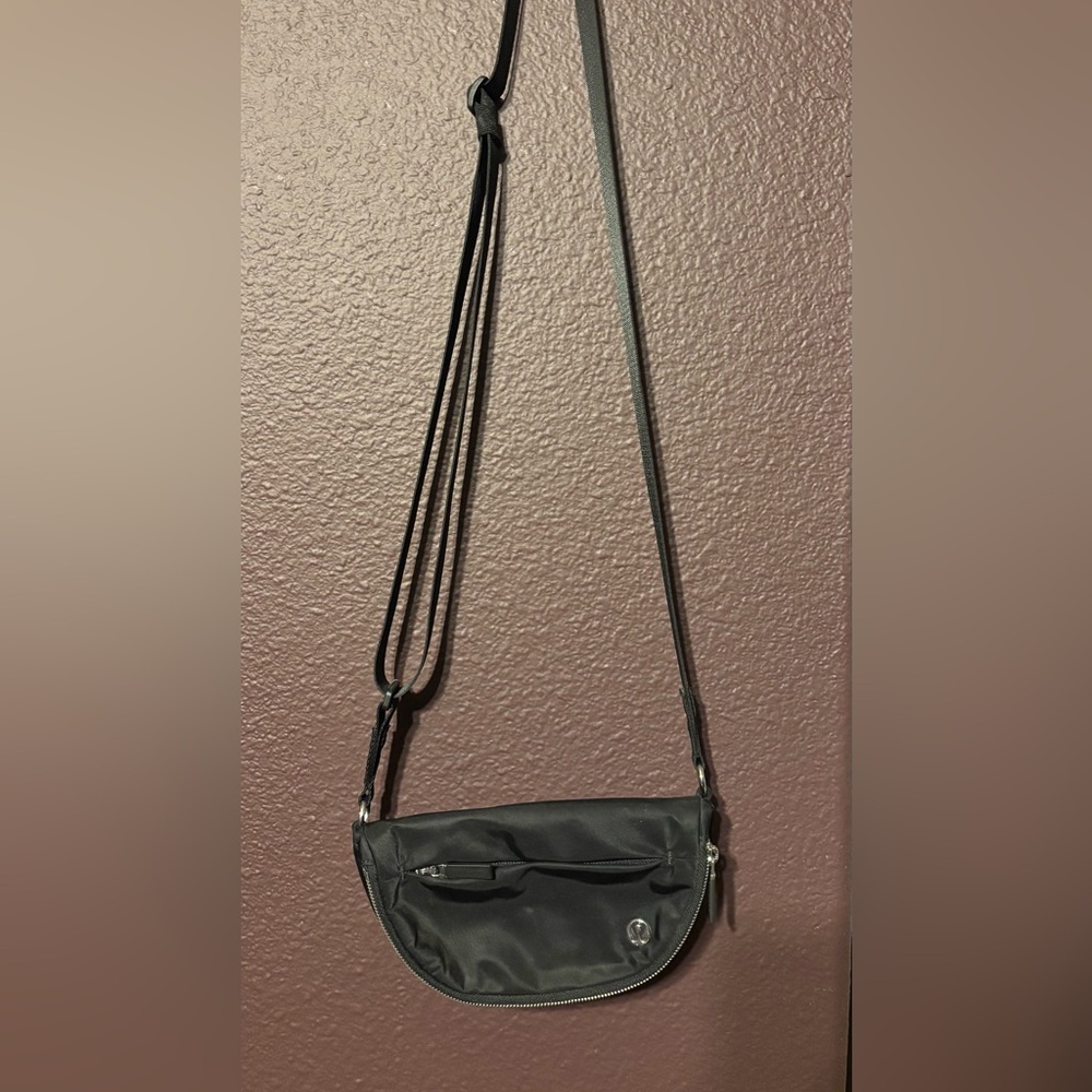 Lululemon All Night Festival Bag Micro 2L - Picture 2 of 2
